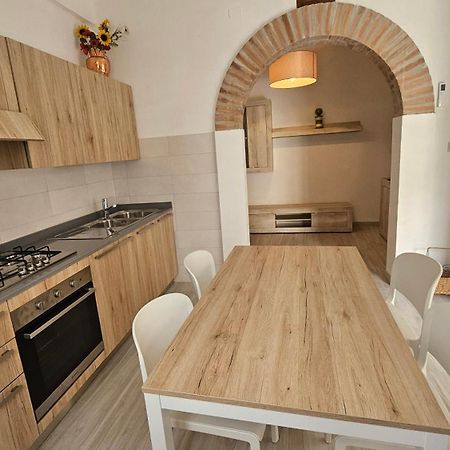 Appartamento Via Roma Castelnuovo D'elsa Eksteriør billede